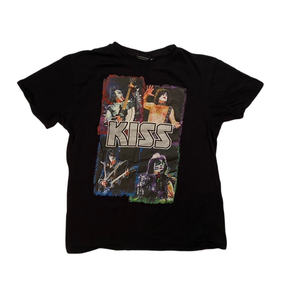 Kiss Graphic T-Shirt